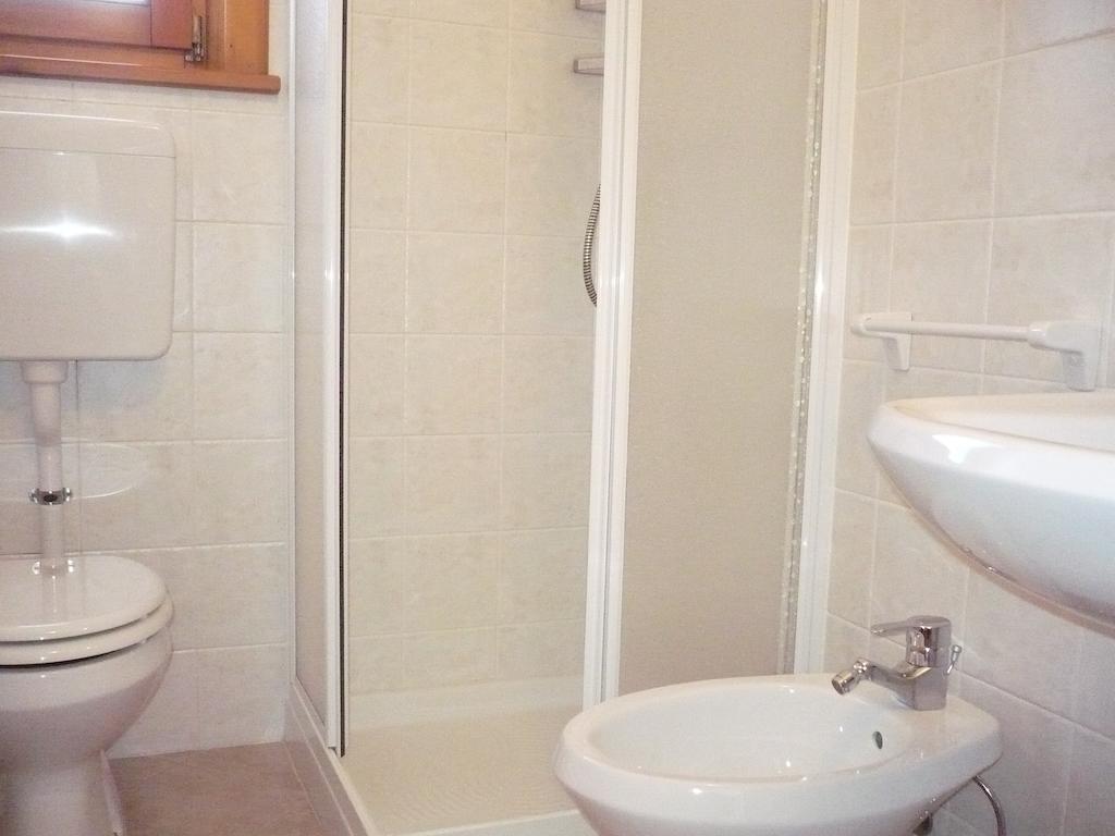 Ferienwohnung Casa Gembre Livigno Zimmer foto